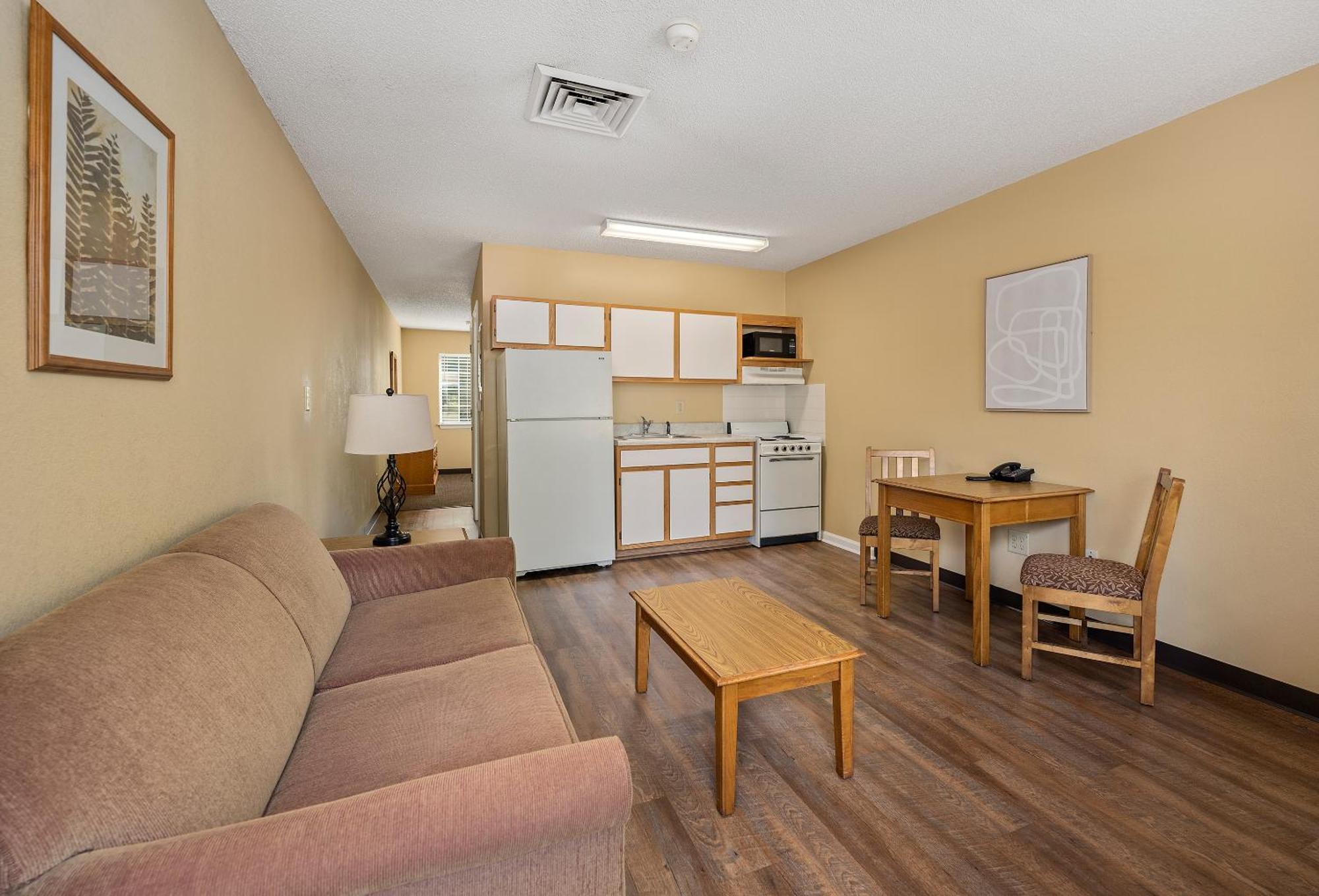 Affordable Suites Миртл-Бич Экстерьер фото